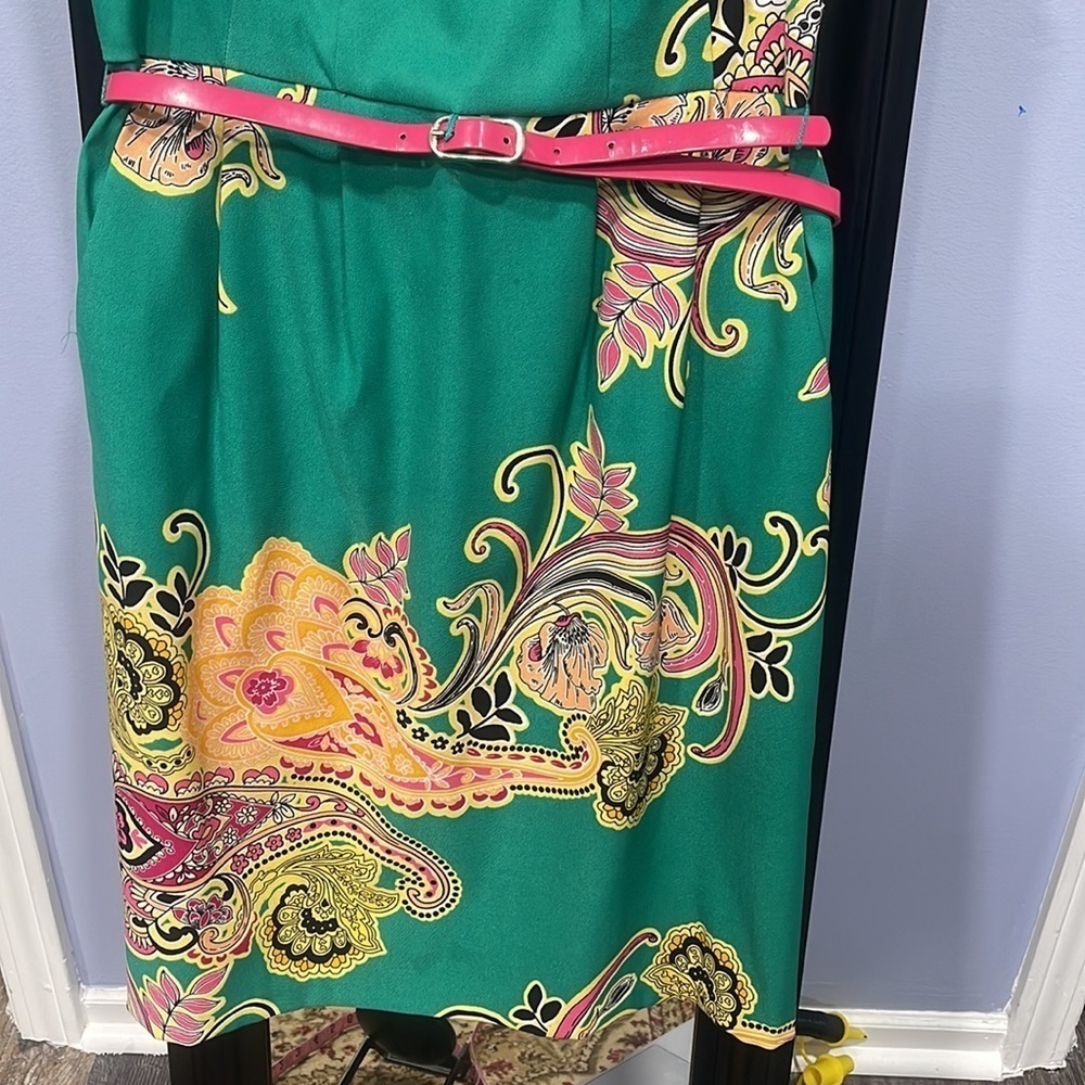 Dressbarn Dress with pockets - Picture 3 of 8